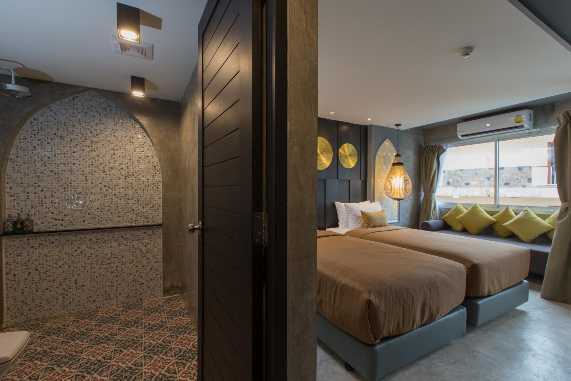 Patong Signature Boutique Hotel Kültér fotó